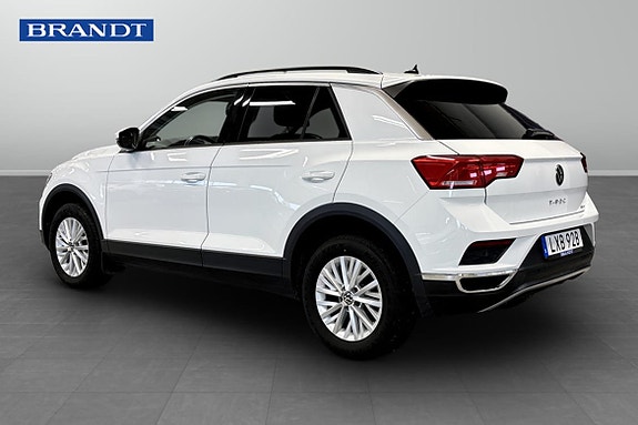 Volkswagen T-Roc 2 of 10