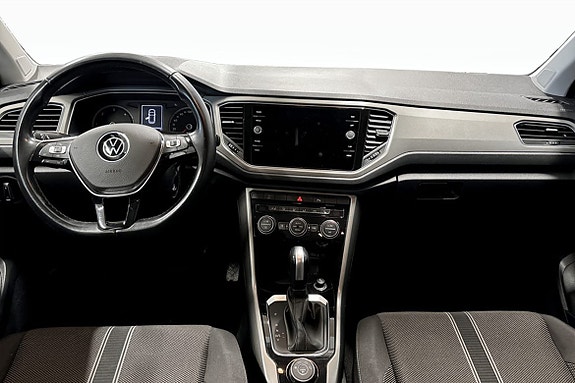 Volkswagen T-Roc 4 of 10