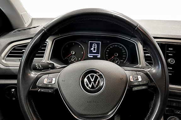 Volkswagen T-Roc 8 of 10