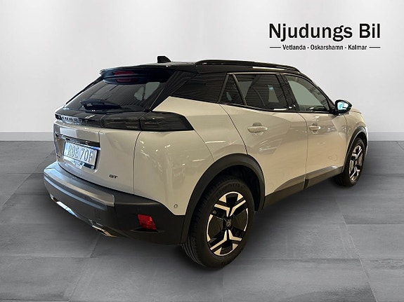 Peugeot 2008 3 of 5