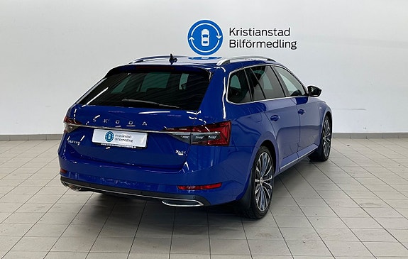 Skoda Superb 8 of 13