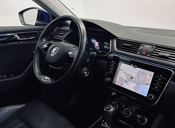 Skoda Superb 10 of 13