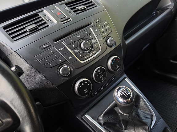 Mazda 5 15 of 17