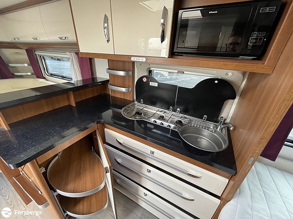 Hobby 560 CFE PREMIUM / Alde / Stort kök med köksfläkt / KAMPANJ: 3,95% rä 7 of 20