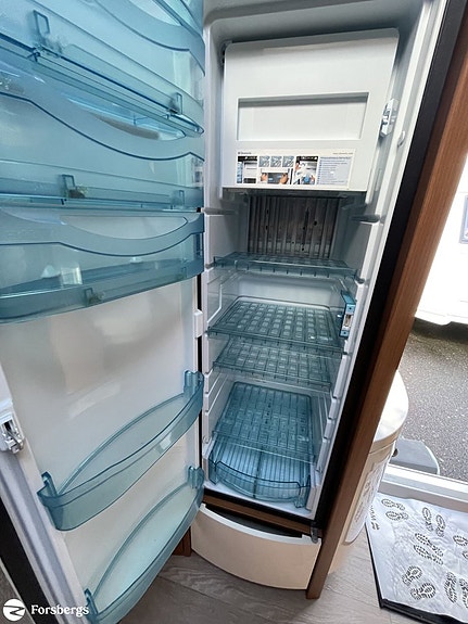 Hobby 560 CFE PREMIUM / Alde / Stort kök med köksfläkt / KAMPANJ: 3,95% rä 14 of 20