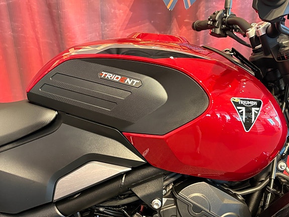 Triumph TRIDENT 800 *TICKET TO RIDE 6.000KR* 5 of 18