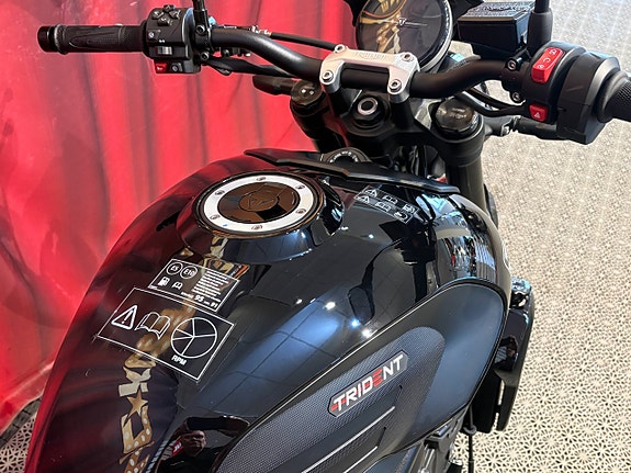 Triumph TRIDENT 800 *TICKET TO RIDE 6.000KR* 13 of 18