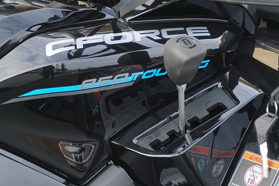 CFMOTO CFORCE 850 Touring Black Edition  Traktor b 14 of 19