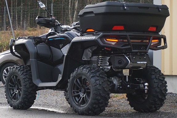 CFMOTO CFORCE 850 Touring Black Edition  Traktor b 10 of 19