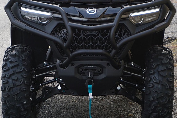 CFMOTO CFORCE 850 Touring Black Edition  Traktor b 19 of 19