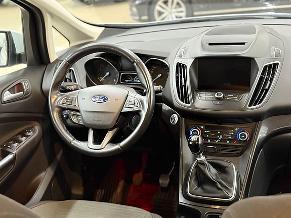 Ford C-Max 14 of 17