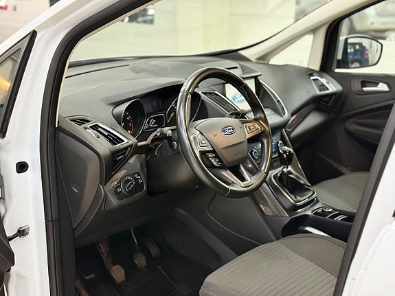 Ford C-Max 10 of 17