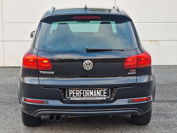 Volkswagen Tiguan 6 of 17