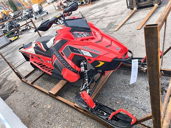 Polaris Switchback Assault 800 2 of 5