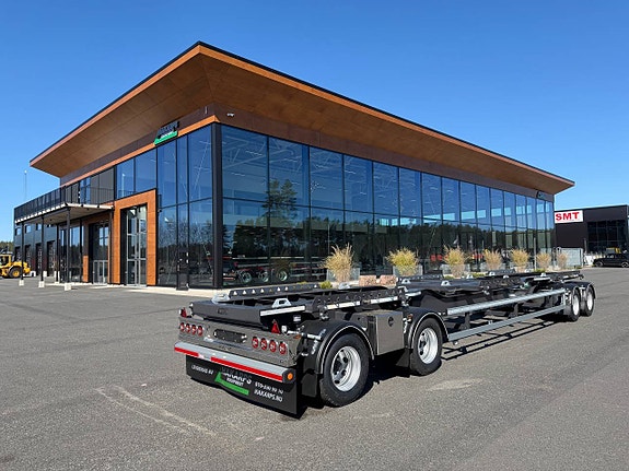 Hakarps - 38 tons liftdumpervagn med roterande mittbord