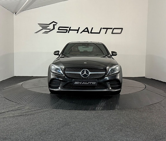 Mercedes-Benz C220 d 2 of 22