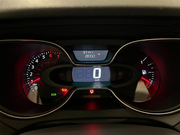 Renault Captur 16 of 24