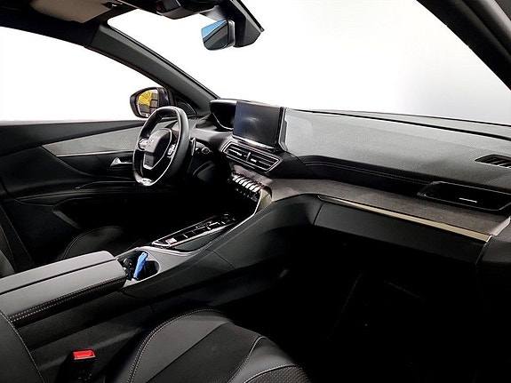 Peugeot 5008 12 of 16
