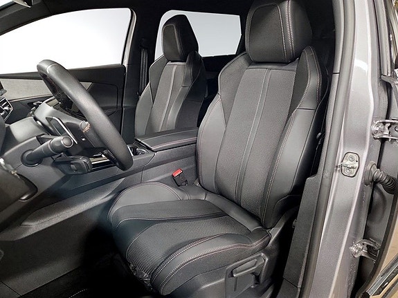 Peugeot 5008 5 of 16