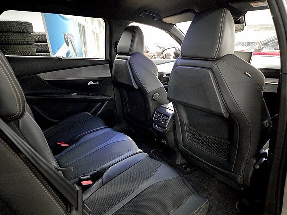 Peugeot 5008 13 of 16