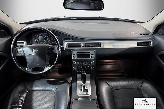Volvo V70 10 of 19