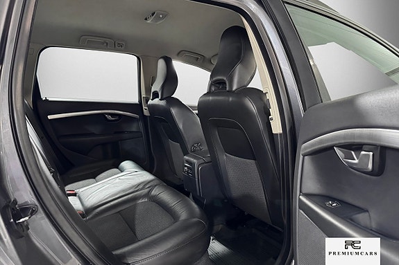 Volvo V70 17 of 19