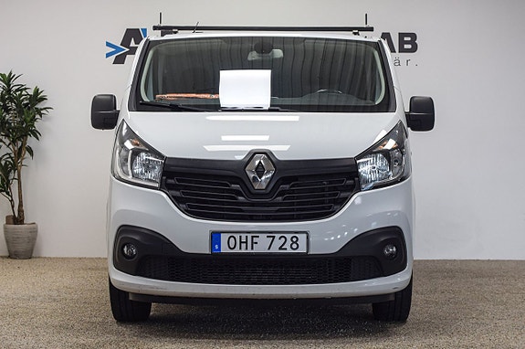 Renault Trafic 4 of 5