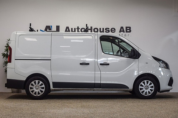 Renault Trafic 3 of 5