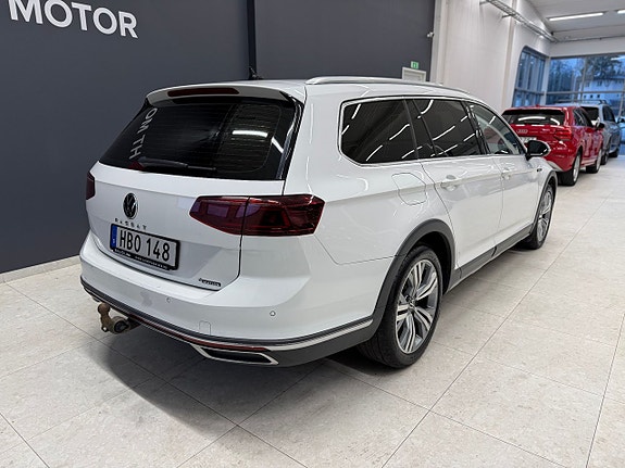 Volkswagen Passat Alltrack 5 of 5