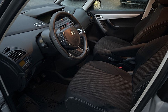 Citroen Grand C4 Picasso 8 of 15