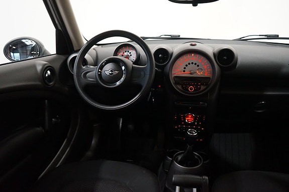 MINI Countryman One 5 of 9