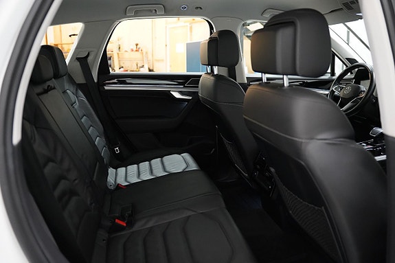 Volkswagen Touareg 24 of 27