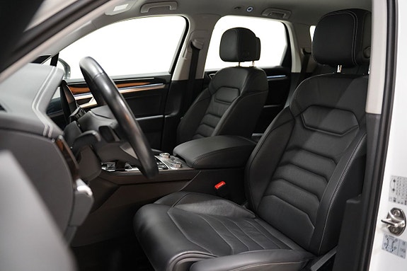 Volkswagen Touareg 7 of 27