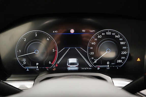 Volkswagen Touareg 14 of 27