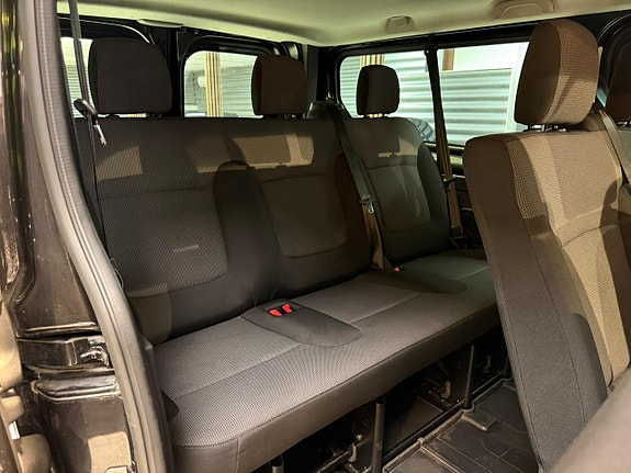 Renault Trafic 24 of 30