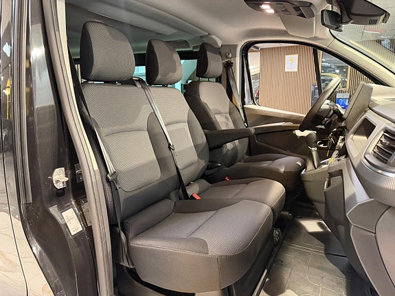 Renault Trafic 30 of 30