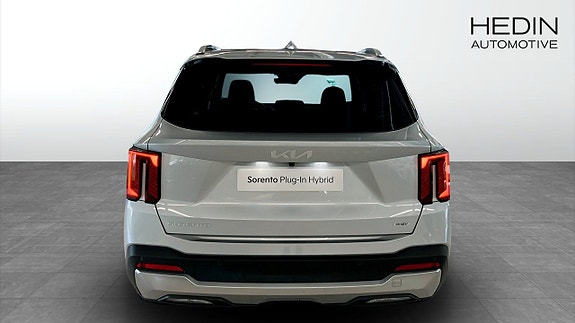 Kia Sorento 7 of 9
