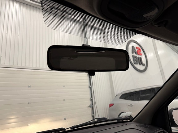 Renault Clio 22 of 22