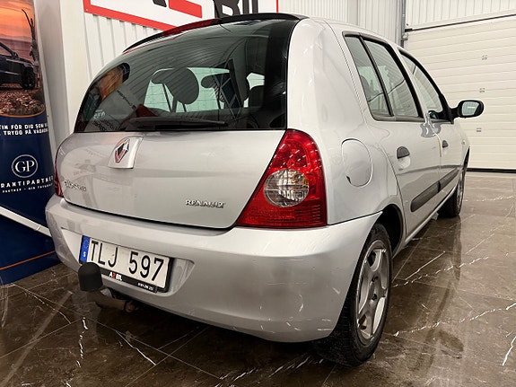 Renault Clio 6 of 22