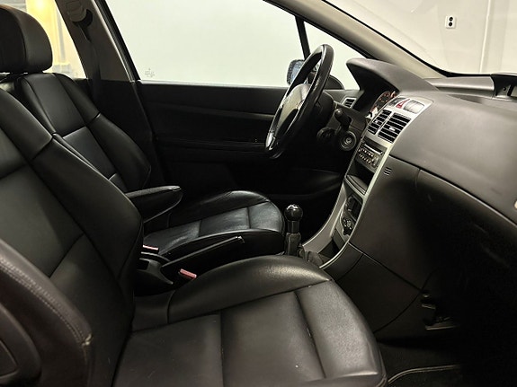 Peugeot 307 13 of 15