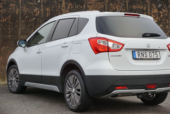 Suzuki S-Cross 5 of 22