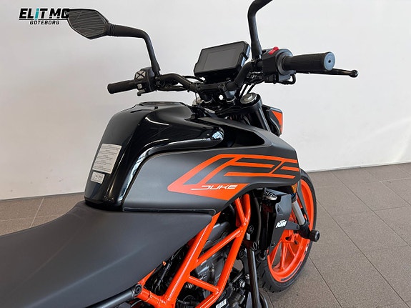 KTM 125 Duke Akrapovic Fr. 566Kr / Månad 10 of 23