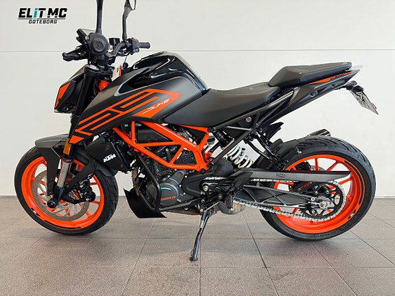 KTM 125 Duke Akrapovic Fr. 566Kr / Månad 14 of 23