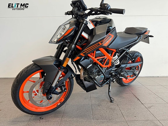 KTM 125 Duke Akrapovic Fr. 566Kr / Månad 18 of 23