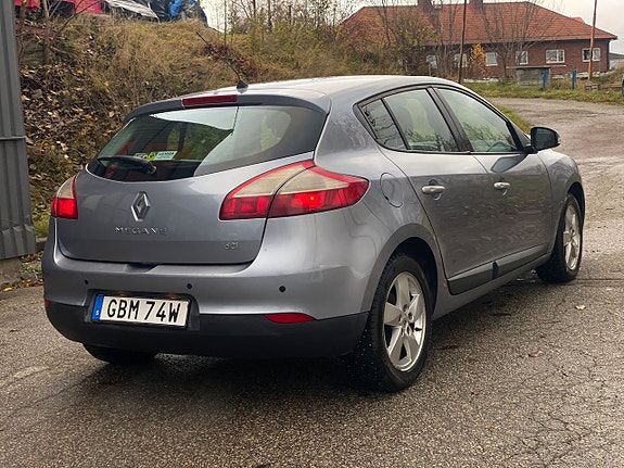Renault Megane III 5 of 5