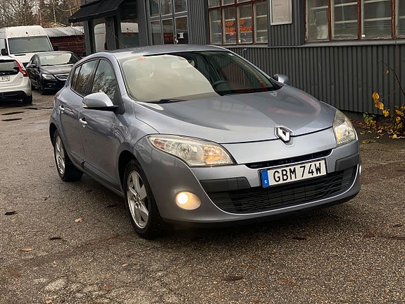 Renault Megane III 2 of 5