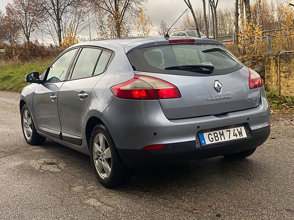 Renault Megane III 4 of 5