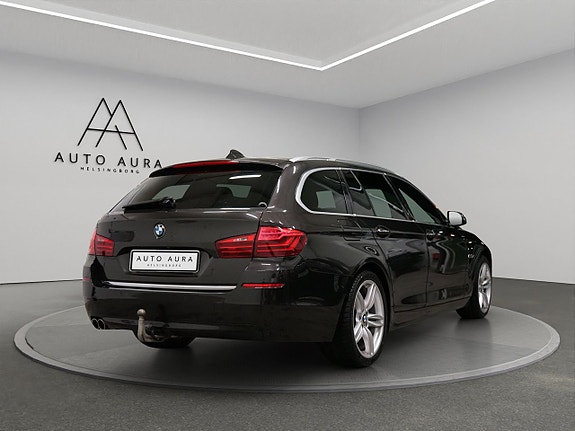 BMW 530d 4 of 5