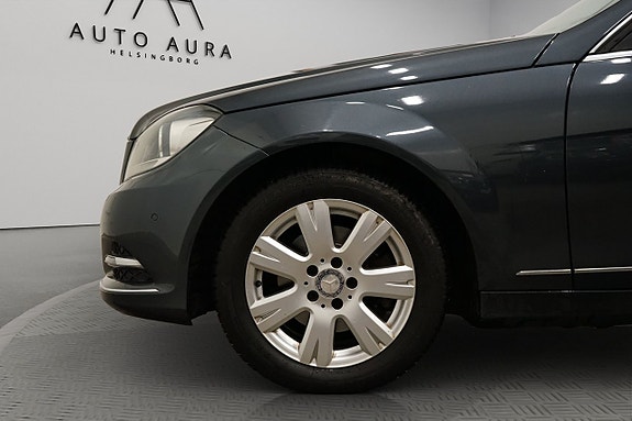 Mercedes-Benz C220 7 of 18