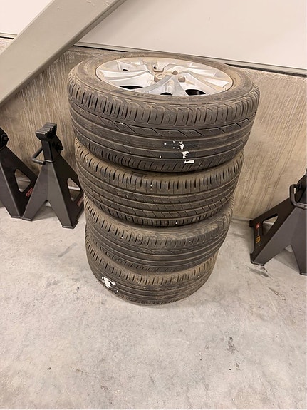 Product image 1 of 4